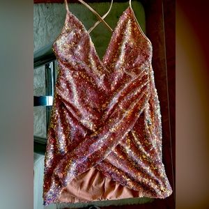 Fashion Nova, Gorgeous Iridescent, sparkly peach mini dress. Never been worn